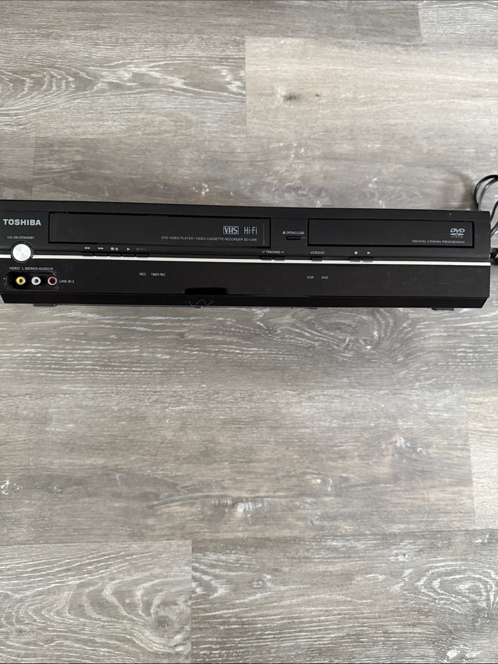 Toshiba SB-V296 DVD / VHR Combo VHS Player Recorder. FOR PARTS ONLY!